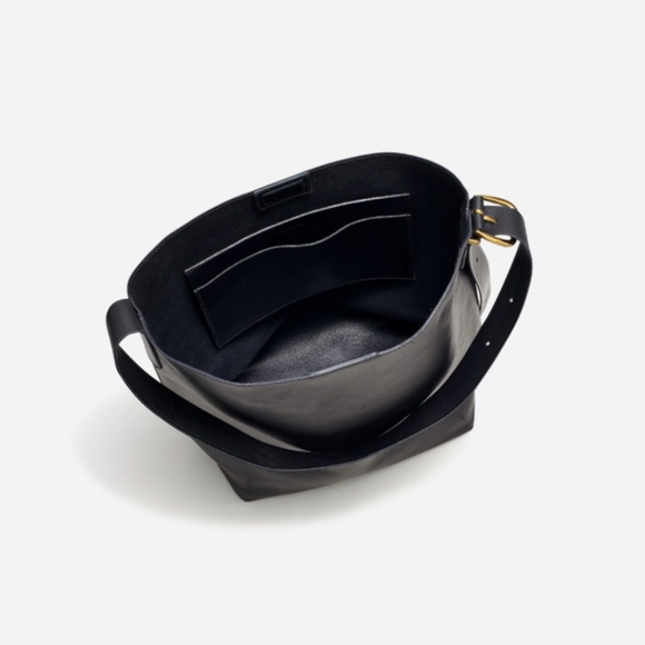 Madewell The Essential Bucket Tote in True Black - NWT - Picture 2 of 10